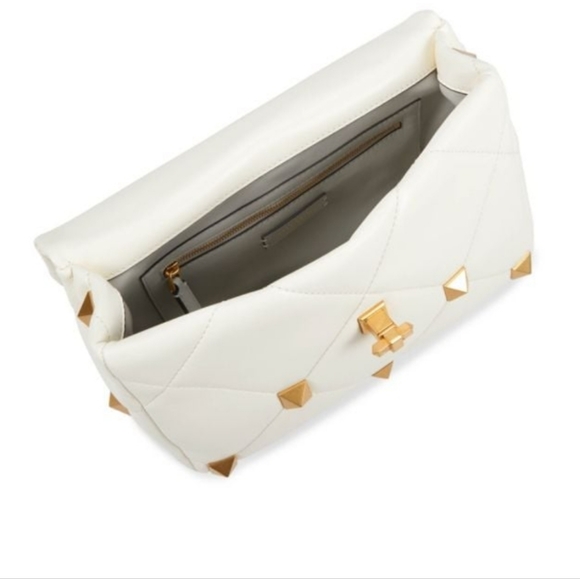 BNWT VALENTINO GARAVANI MEDIUM ROMAN STUD THE SHOULDER BAG IN NAPPA WITH CHAIN - Picture 3 of 7